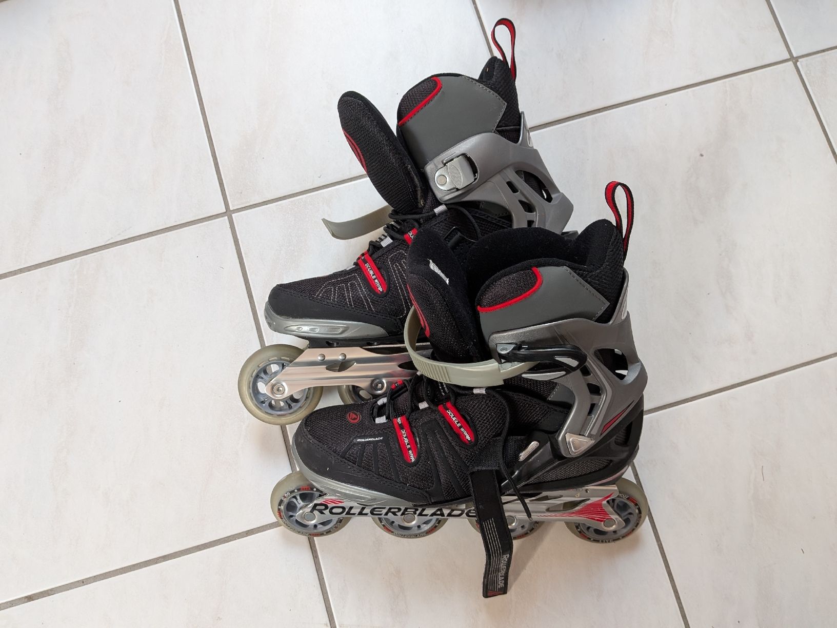 Inline-Skating & Rollschuhe: Inlineskates Rollerblade Grösse 43 – Neu (gemäss Beschreibung) aus Schmitten FR von stremaz