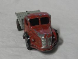 DINKY TOYS  NR. 34  BERLIET LKW  BESPIELT  OHNE CONTAINER