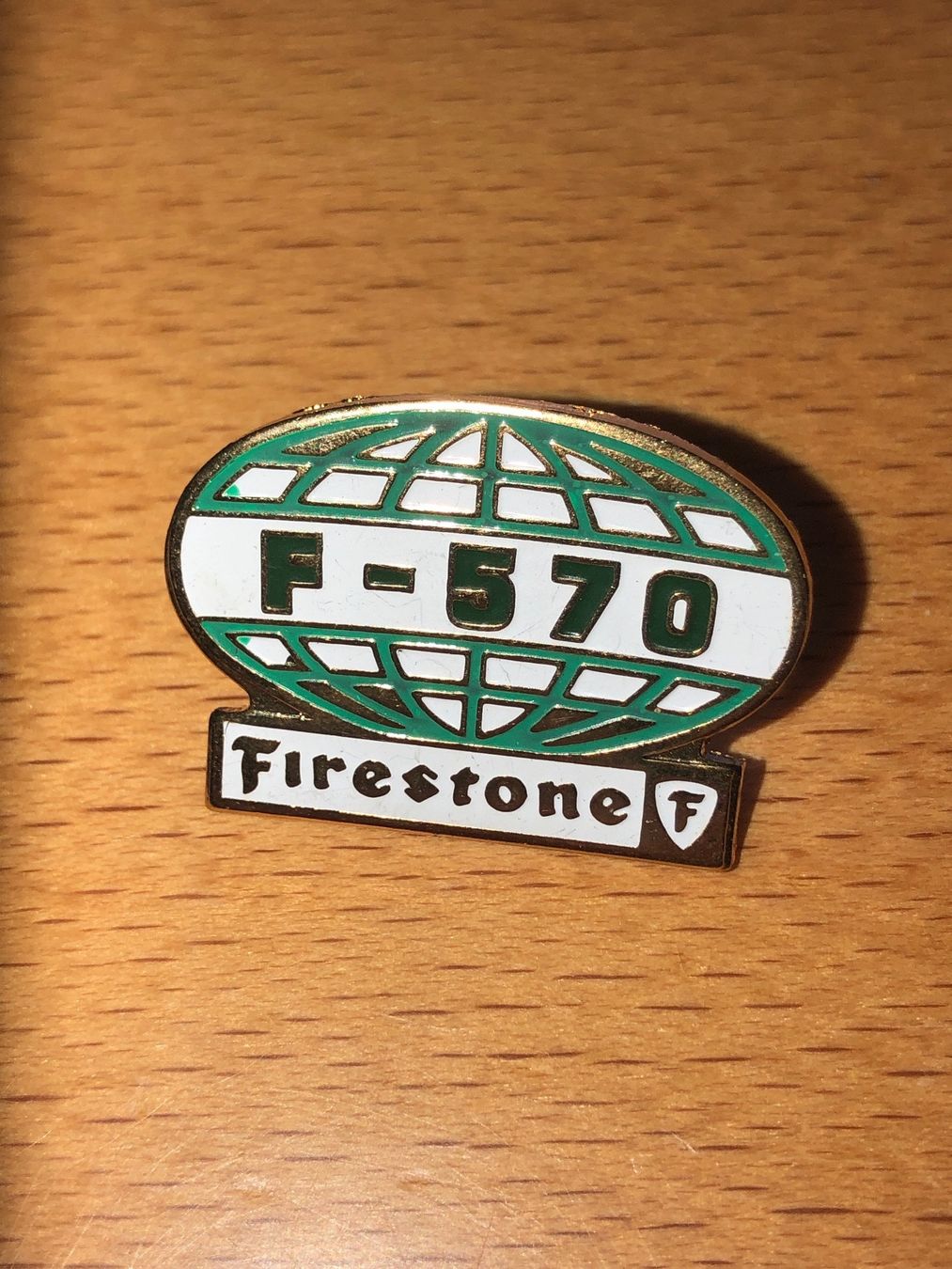 Spille & Fermagli: Pin / Anstecknadel Firestone – Usato da Balsthal venduto da Katzenfan99