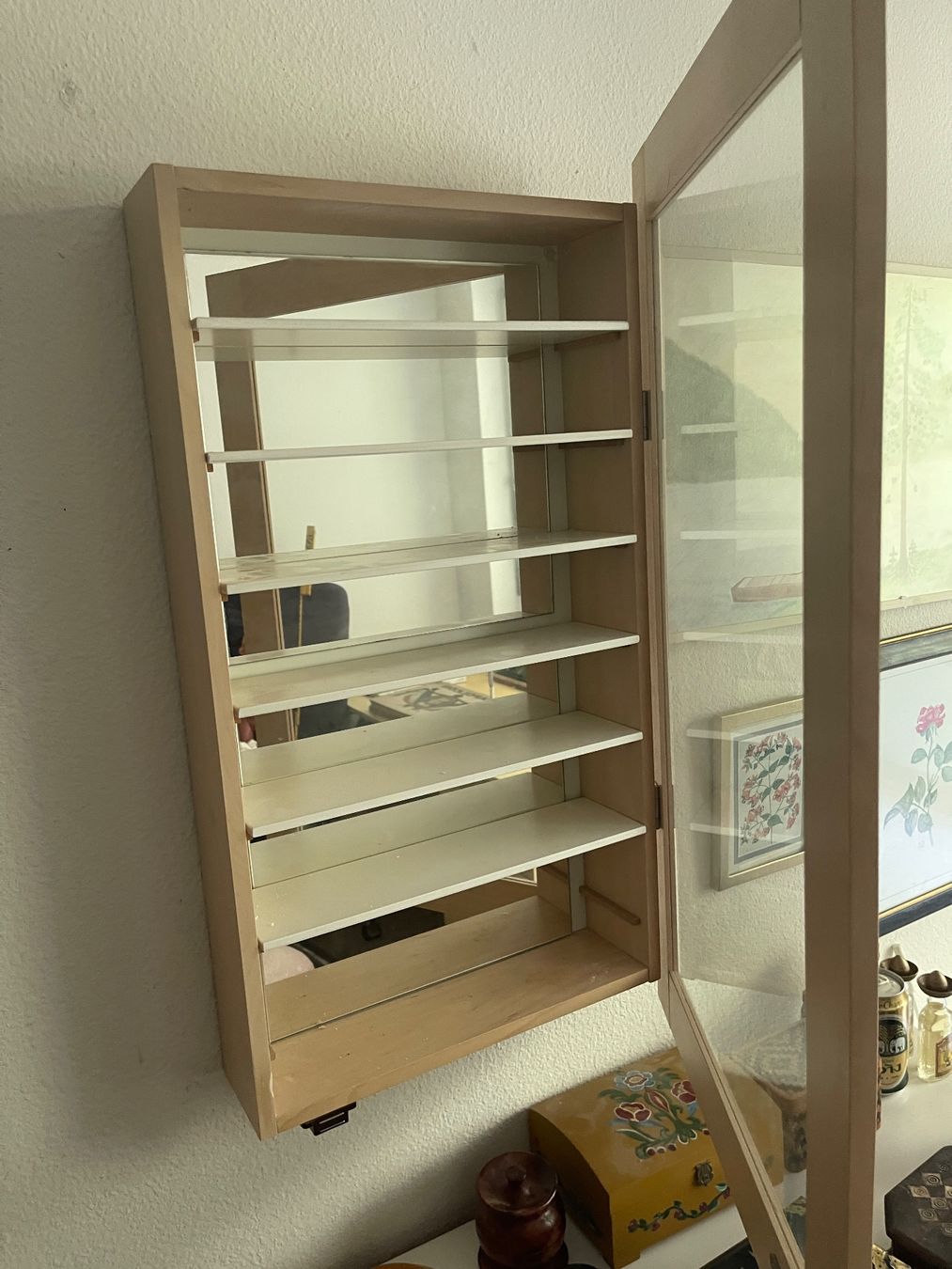 Vetrine: Setzkasten mit Spiegelrückwand – Usato da Arlesheim venduto da ren_5d2b 2