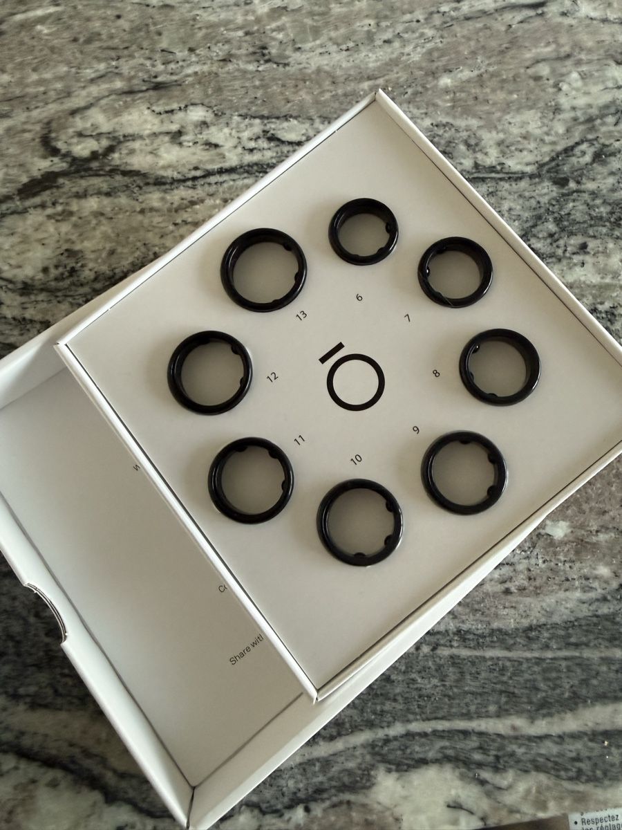 Oura Anelli: Oura Ring Ring Grip Groessen 6-13 mit Box neuwertig – Nuovo e nell'imballaggio originale da Hüttwilen venduto da sar_8gj7