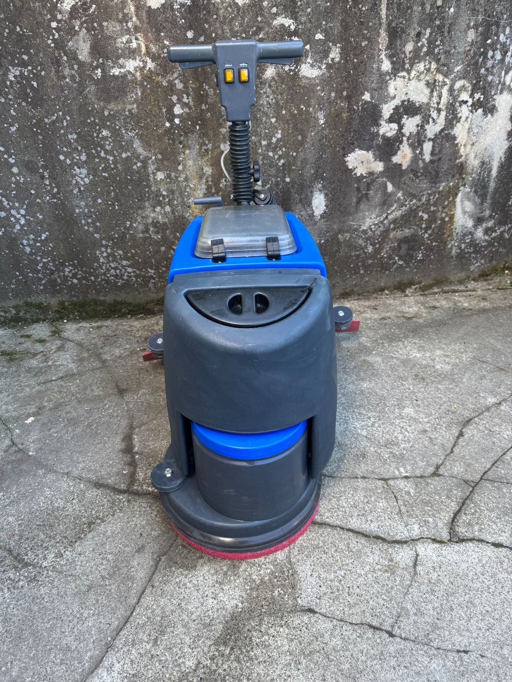 Tutte le macchine: Cleanfix RA431 E Scheuersaugmaschine( taski Wetrok cleanfix) – Usato da Brugg venduto da Vwtiguan1- 1