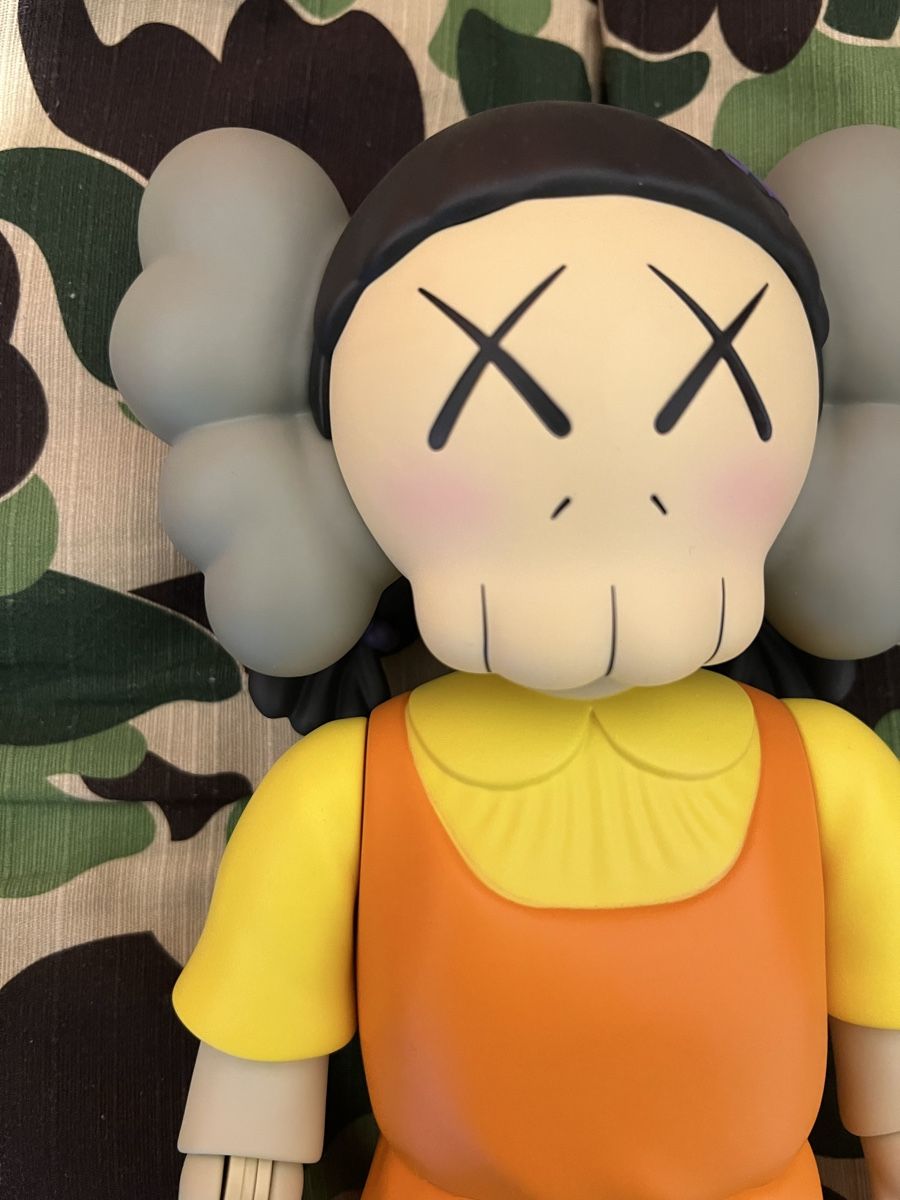 Statuette: KAWS x Squid Game Figur – Nuovo e nell'imballaggio originale da Zürich venduto da Realvintagesale 7