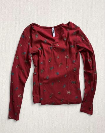 Damen Langarmshirt rot Blumenmuster Grösse S