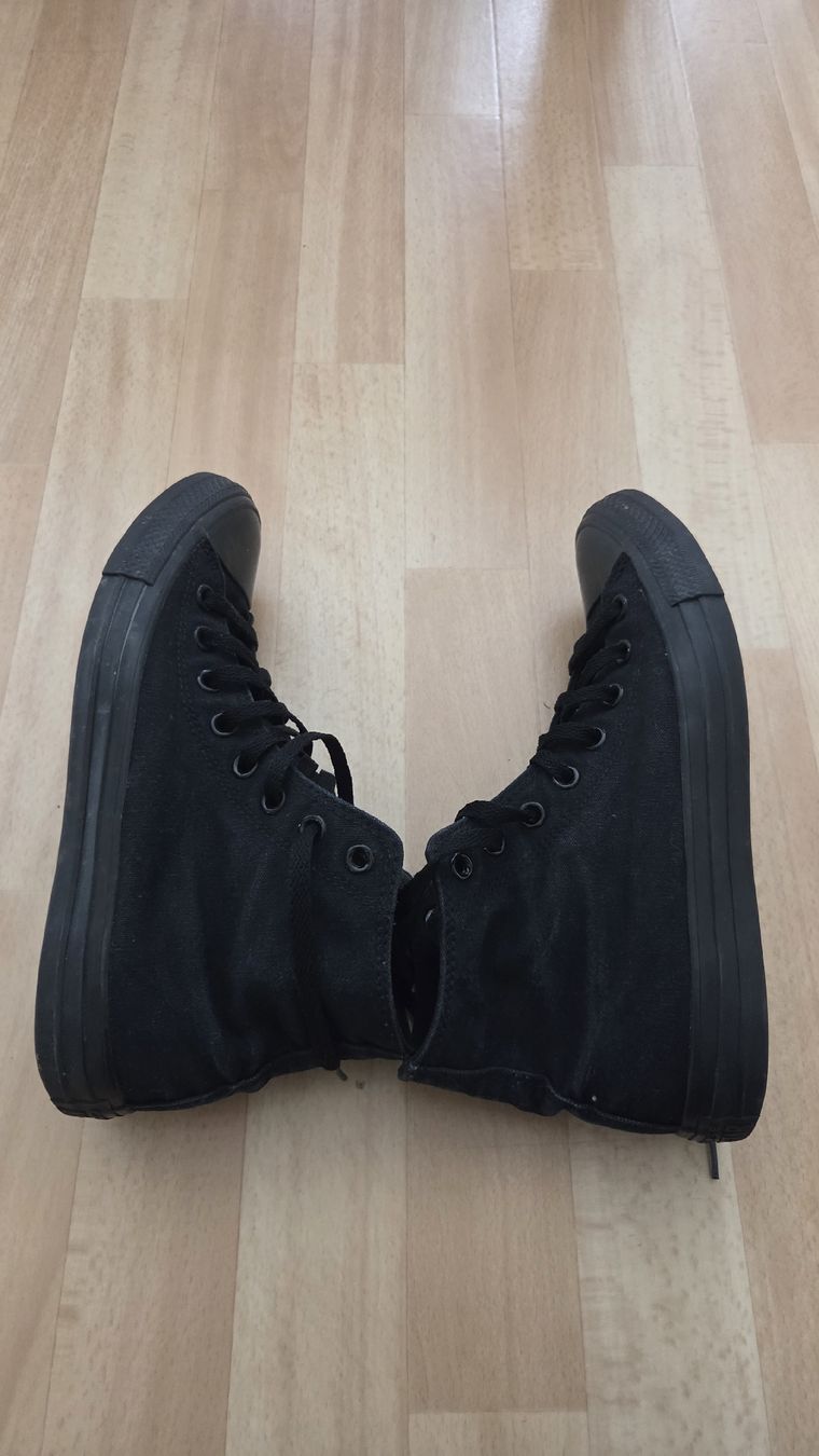 Scarpe da uomo: Converse 8.5 Schwarz – Usato da Illnau venduto da Holzerexpress 3