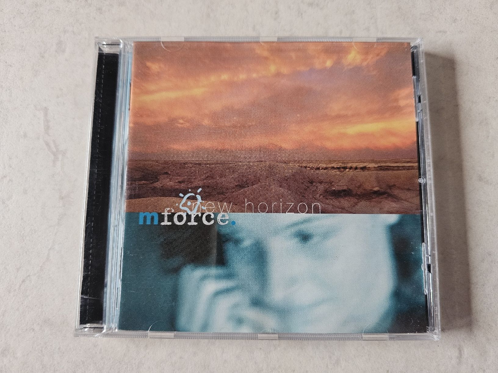 CD: New Horizon  -  MForce  /  Selten – Usato da Schneisingen venduto da backstore24