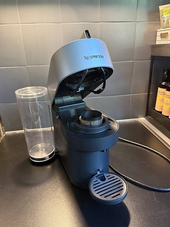 Macchine per caffè & Macchine per espresso: Machine Nespresso Vertuo Pop+ – Usato da Pully venduto da karinos1526 2