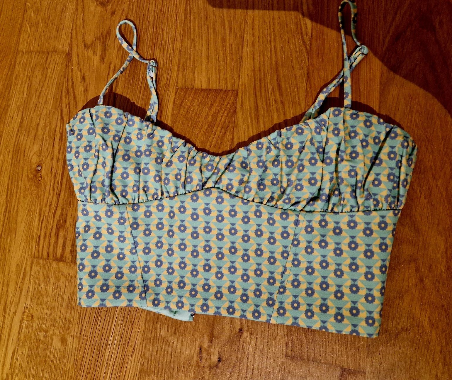 Zara Tops: Neu - Crop Top, Zara, Gr. S – Neu (gemäss Beschreibung) aus Fislisbach von mgr_yy8b
