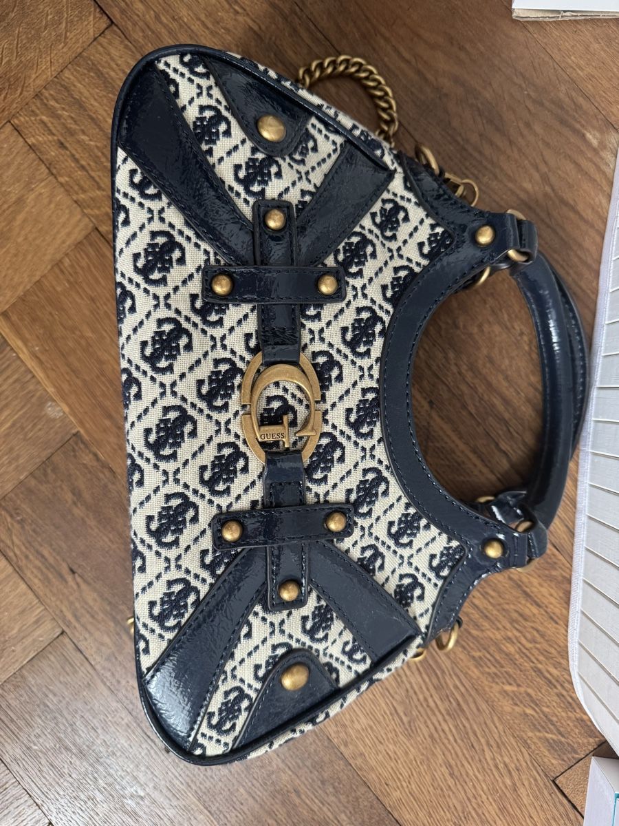 Guess Taschen für Damen: Handtasche Guess – Neu (gemäss Beschreibung) aus Bern von emi_rcd5 1