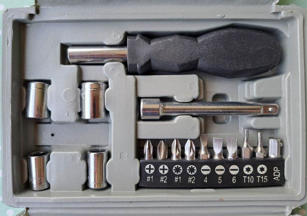 Tutti gli attrezzi: Feinmechaniker-Werkzeug, 25-teilig – Usato da Schlieren venduto da Rcaliforni 2