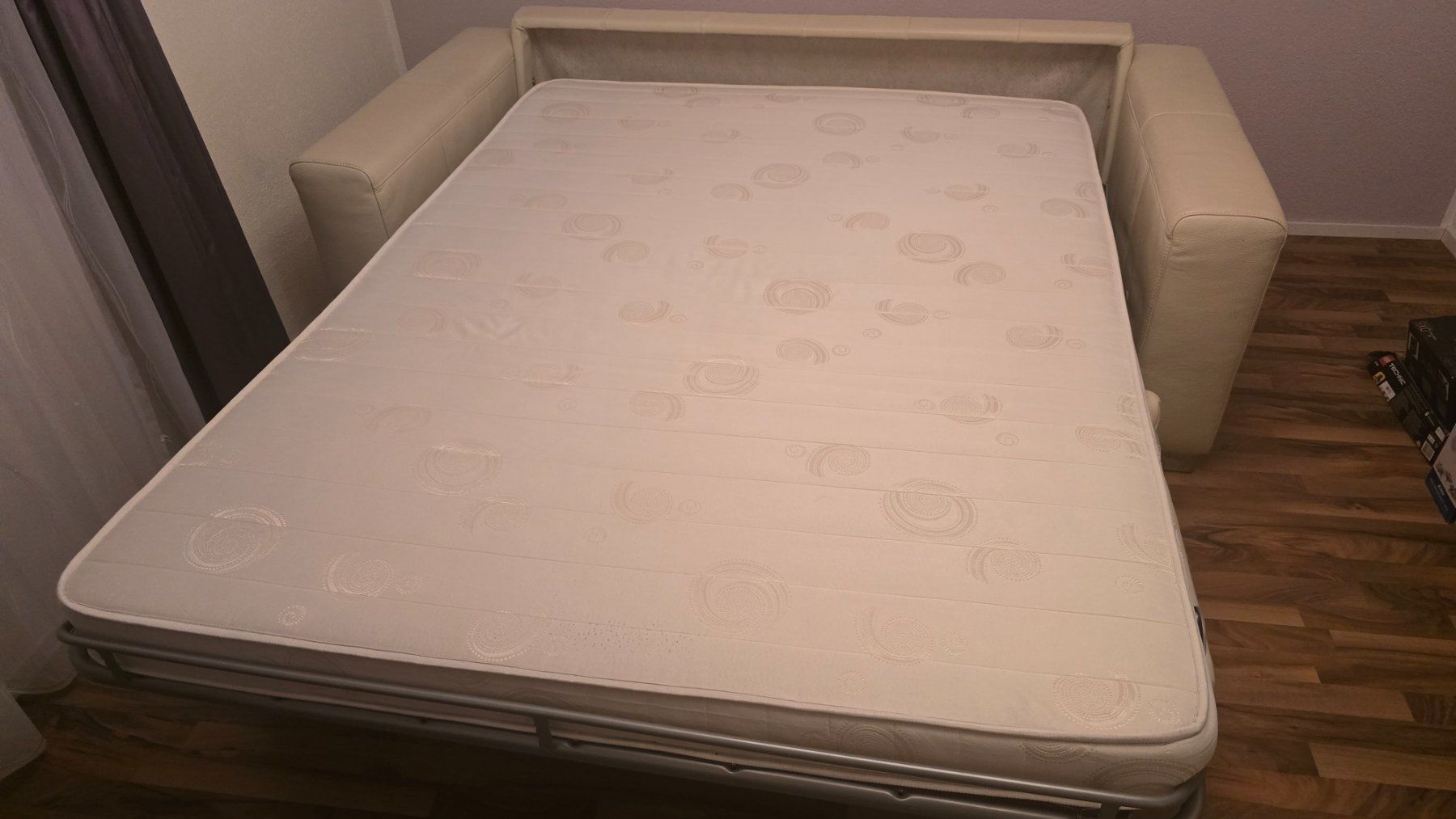Sofas: Schlafsofa Leder hellbeige – D'occasion à Oberwil-Lieli par A3r0 3