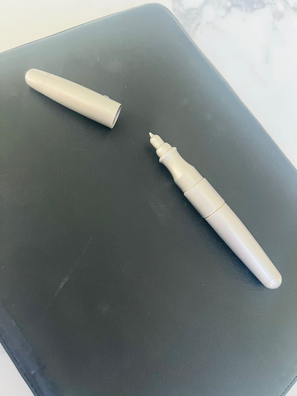 Porsche Stifte & Marker: Porsche Stift silber – Neu (gemäss Beschreibung) aus weggis von Minusio12 2