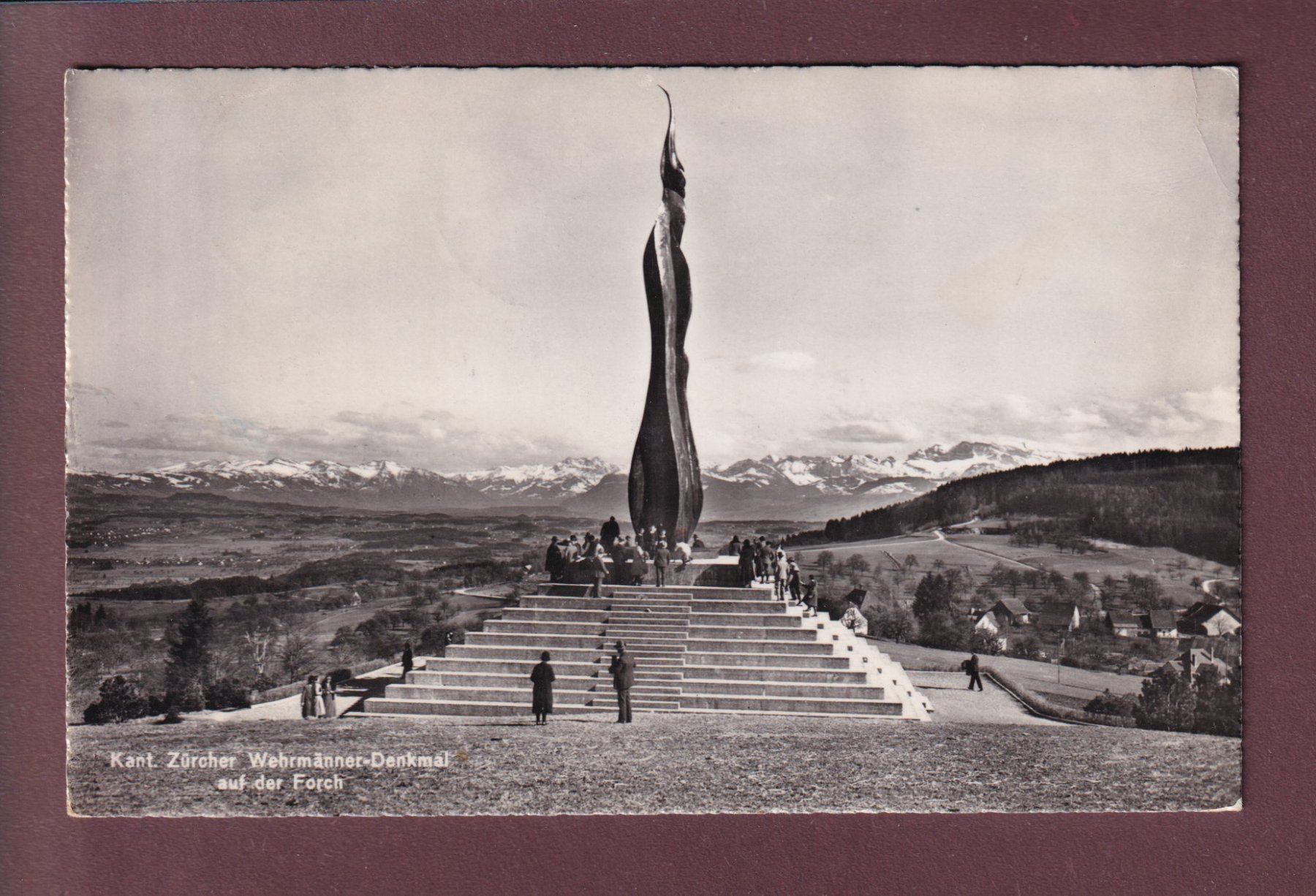 Cartoline postali: FORCH - Wehrmänner-Denkmal - 1950 // leichter Eckbug // – Usato da Pully venduto da nicecards