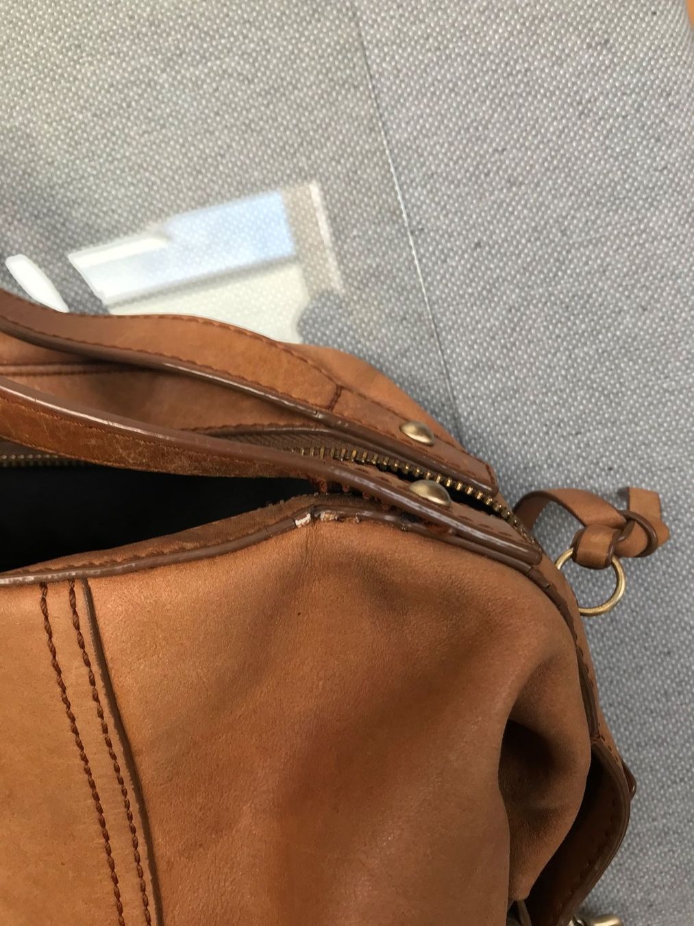 Givenchy Borse da donna: Sac Givenchy cognac – Usato da Basel venduto da Maria-Alexa 9