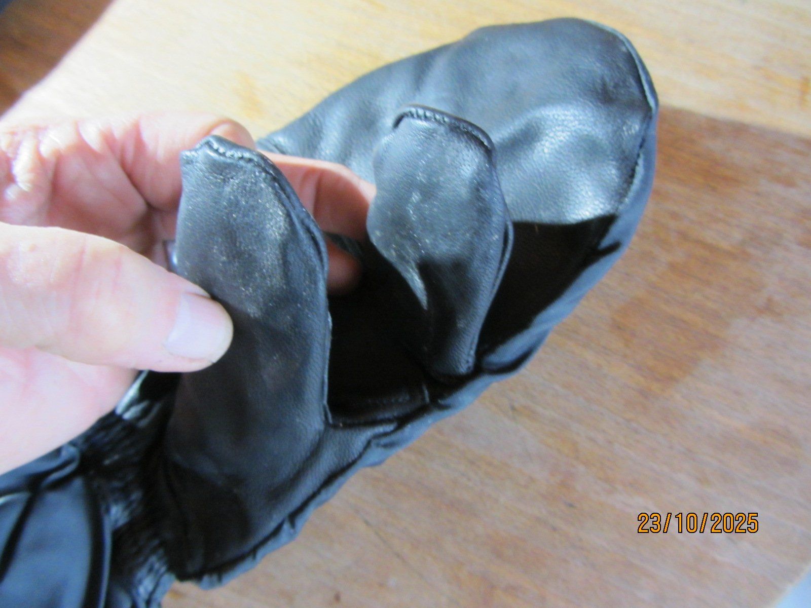Schweizer Armee Handschuhe & Handstulpen: Schweizerarmee Fausthandschuhe mit Daumen und Zeigfinger Occ – Gebraucht aus Boll von Huweli 2