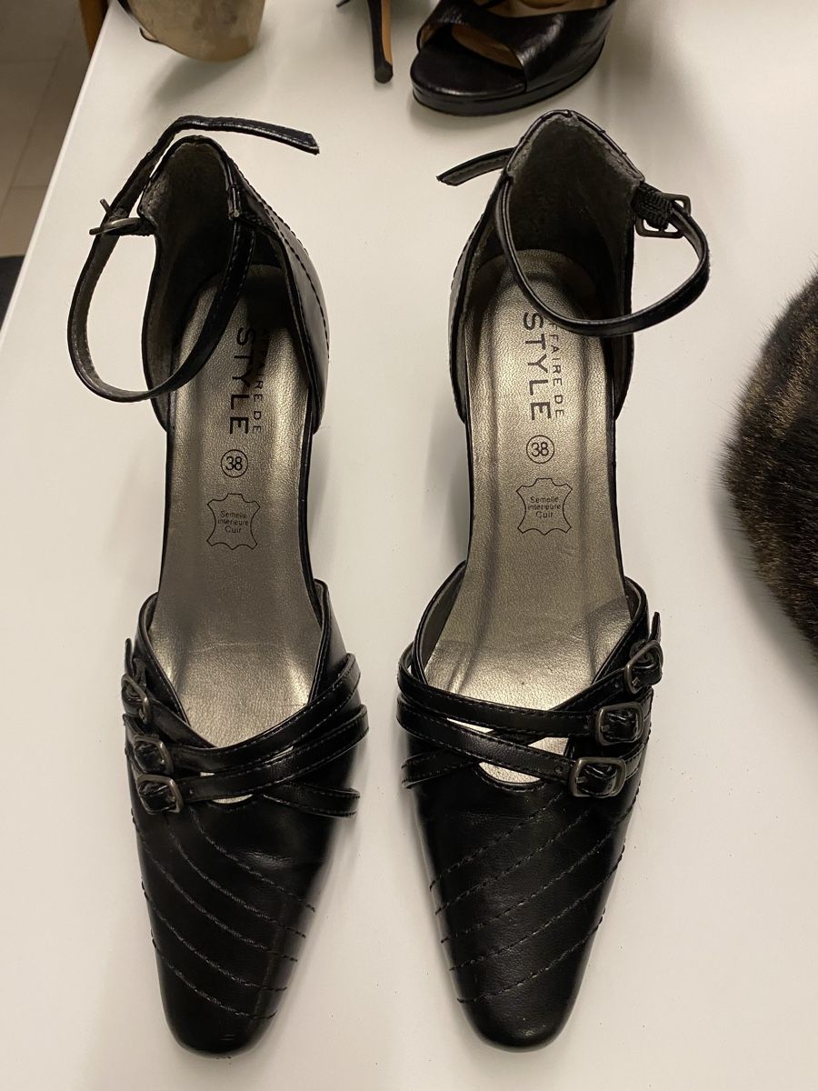 Scarpe da donna: Sandales pointure 38 – Usato da Gland venduto da Rolinette