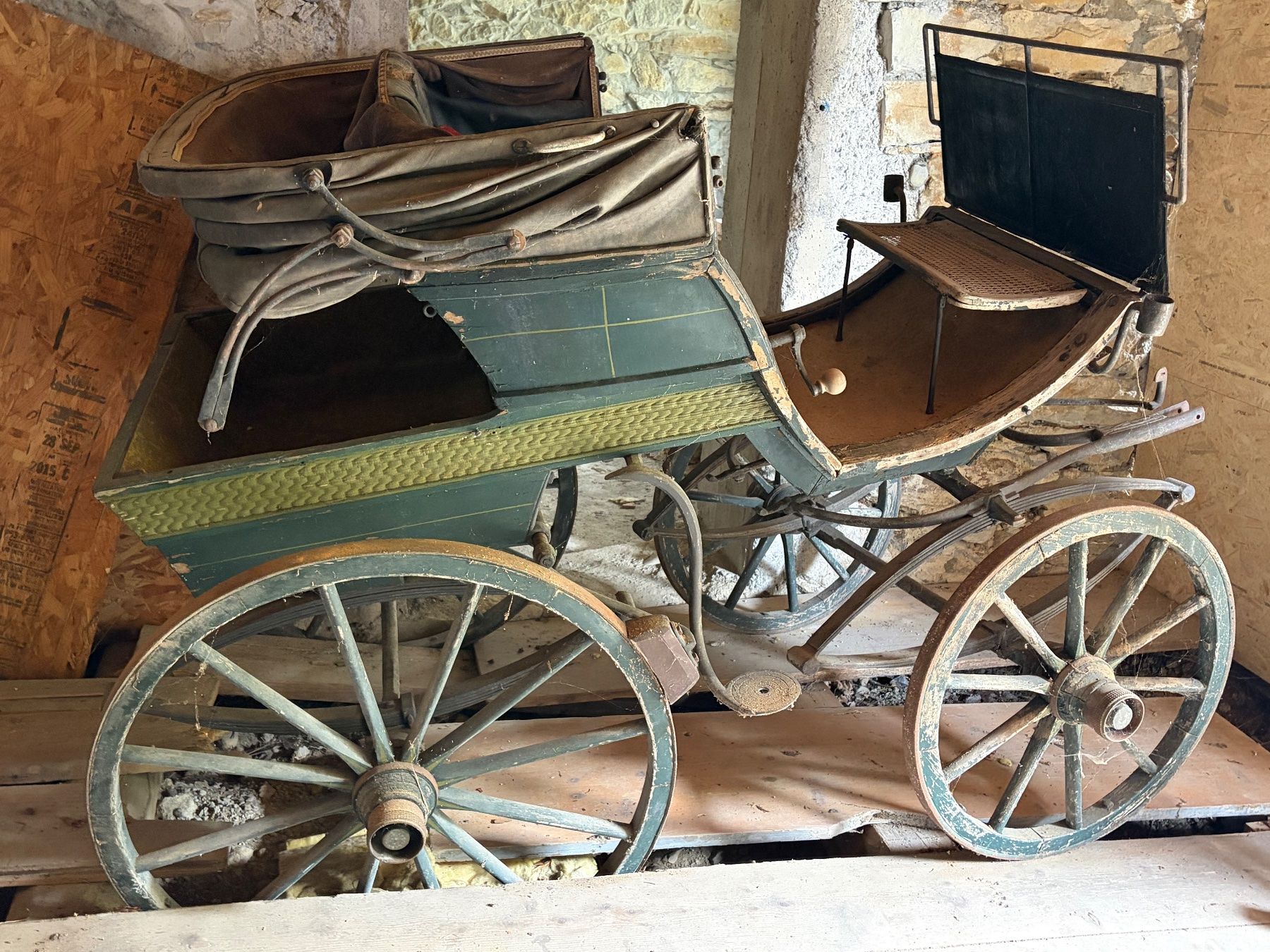Carrozze: alte Kutschen mit historischem Wert – Difettoso da Moosseedorf venduto da mir_xw2z