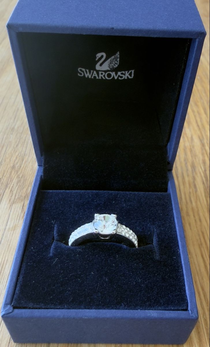 Swarovski Ringe: Swarovski Ring – Neu (gemäss Beschreibung) aus Basel von tamy90