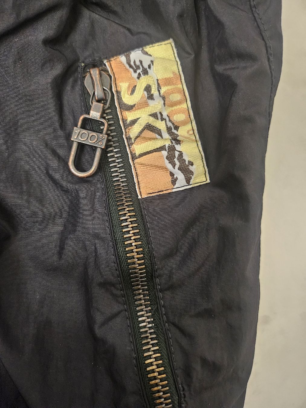 Sci: Retro Ski pants schwarzer elastischer Bund – Usato da Zürich venduto da eri_8w5v 1