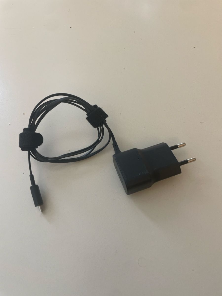 Ladegeräte: Chargeur micro USB – Gebraucht aus Uvrier von SzymonClivaz