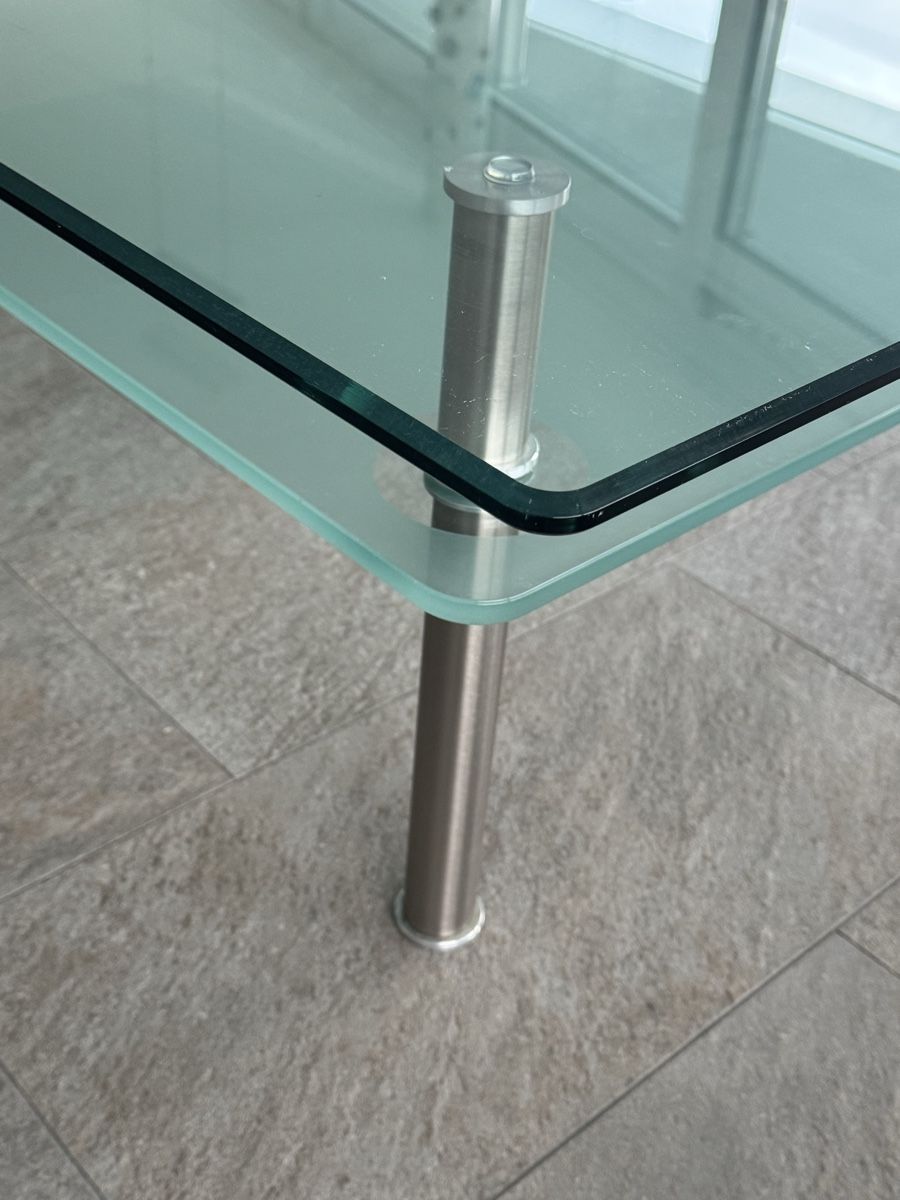 Tavoli: Couchtisch aus Glas mit Metallbeinen – Usato da Zug venduto da baikalina 2
