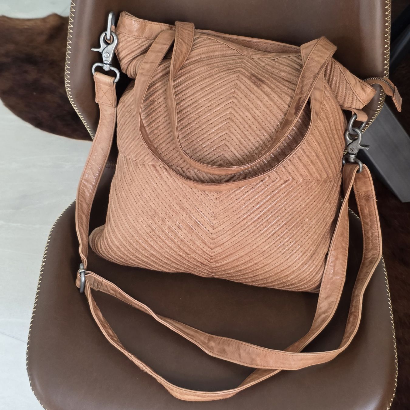 Taschen für Damen: Umhängetasche Depeche Leder cognac  – Gebraucht aus Rheinsulz von Gilea 1