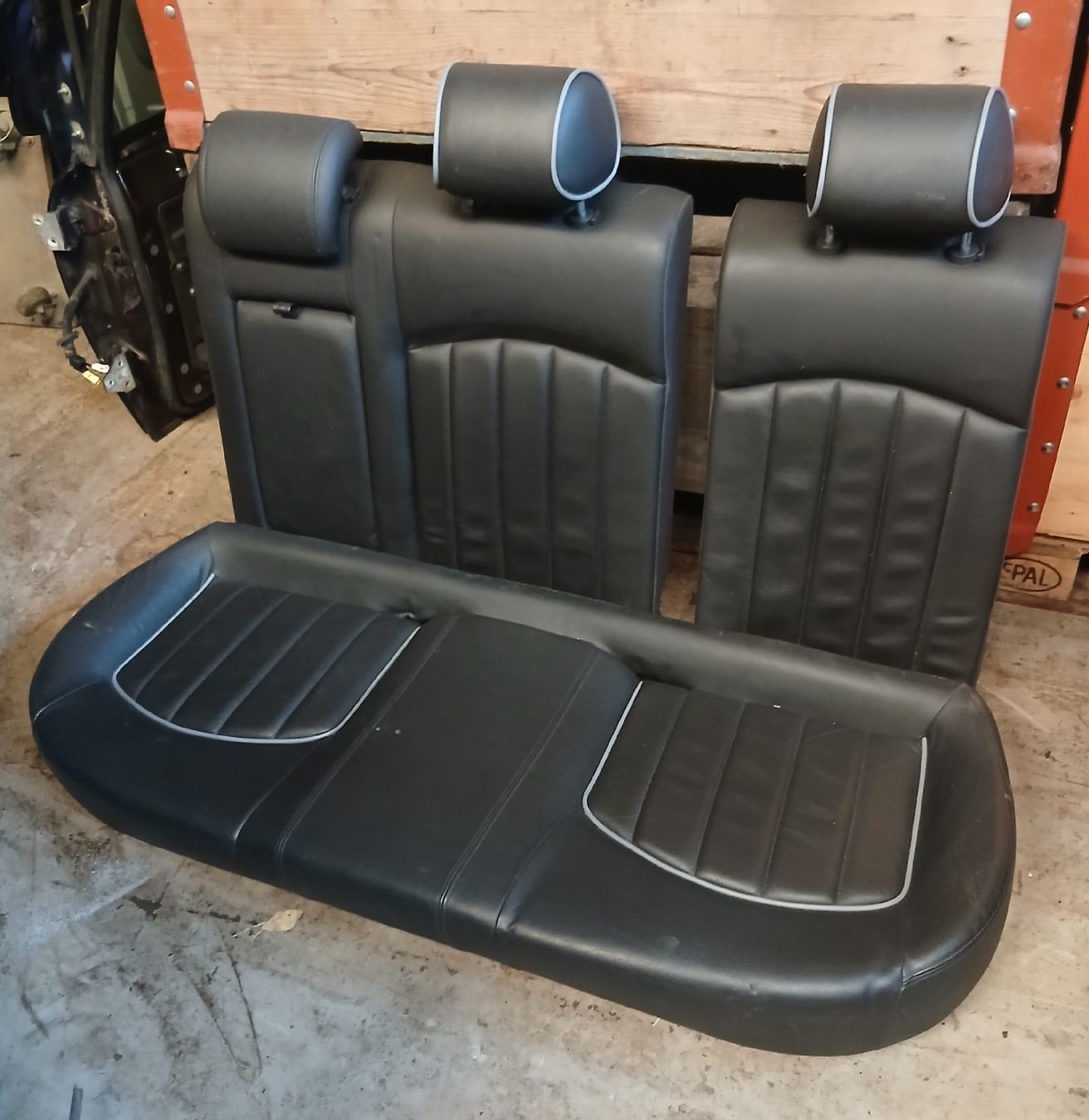 Jaguar Tutti pezzi di ricambio auto: Sièges Jaguar X-Type – Usato da la heutte venduto da Auto-stock 3