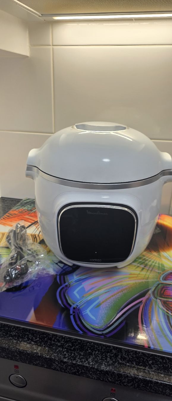 Moulinex Elettrodomestici da cucina: Cookeo touch wifi avec cookeo crispy – Usato da Petit-lancy venduto da xplod