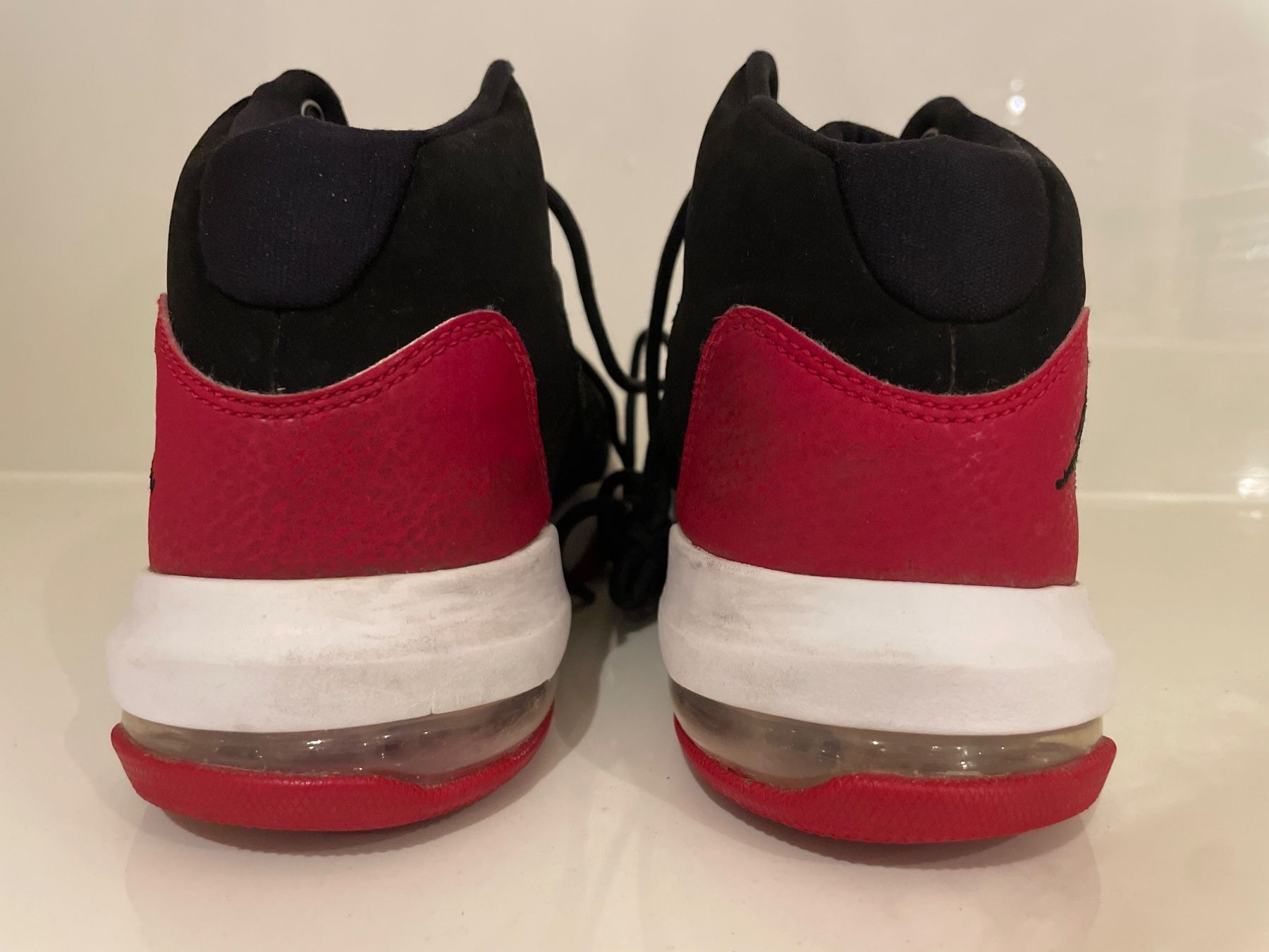 Jordan Schuhe für Jungen: JORDAN Hightop Sneaker Gr. 37.5 – Gebraucht aus Frasnacht von GracyStore 1