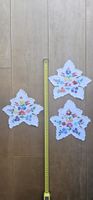 3 gestickte Sterne mit Blumenmuster 20x20cm 