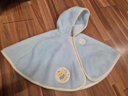 Süsses Baby Cape/Pelerine, hellblau, Grösse 70-85 neu K7.