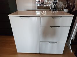Kommode weiss, 3 Schubladen + Schrankteil guter Zustand
