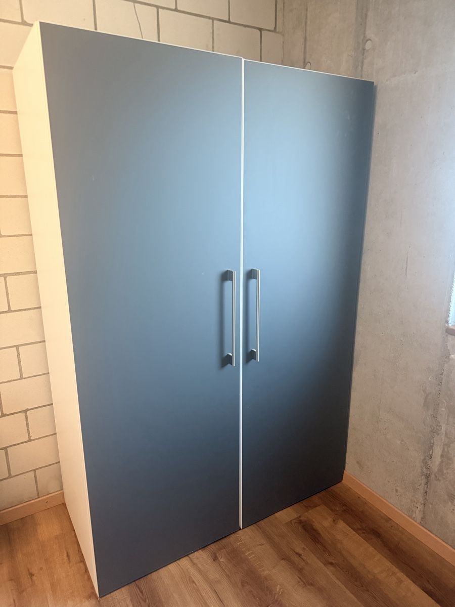Schränke: Schrank weiss/grau – Gebraucht aus Balterswil von new_one-123