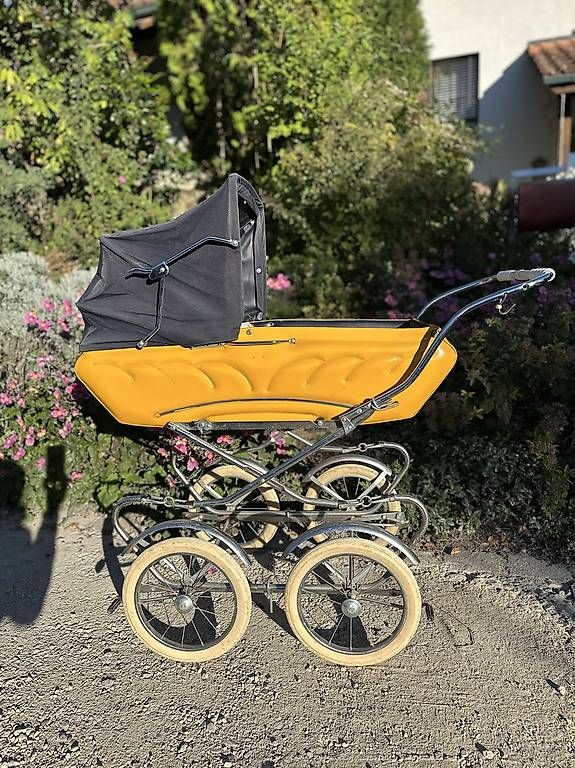Carrozzine: Antiker Kinderwagen – Usato da Wolfhausen venduto da noba13