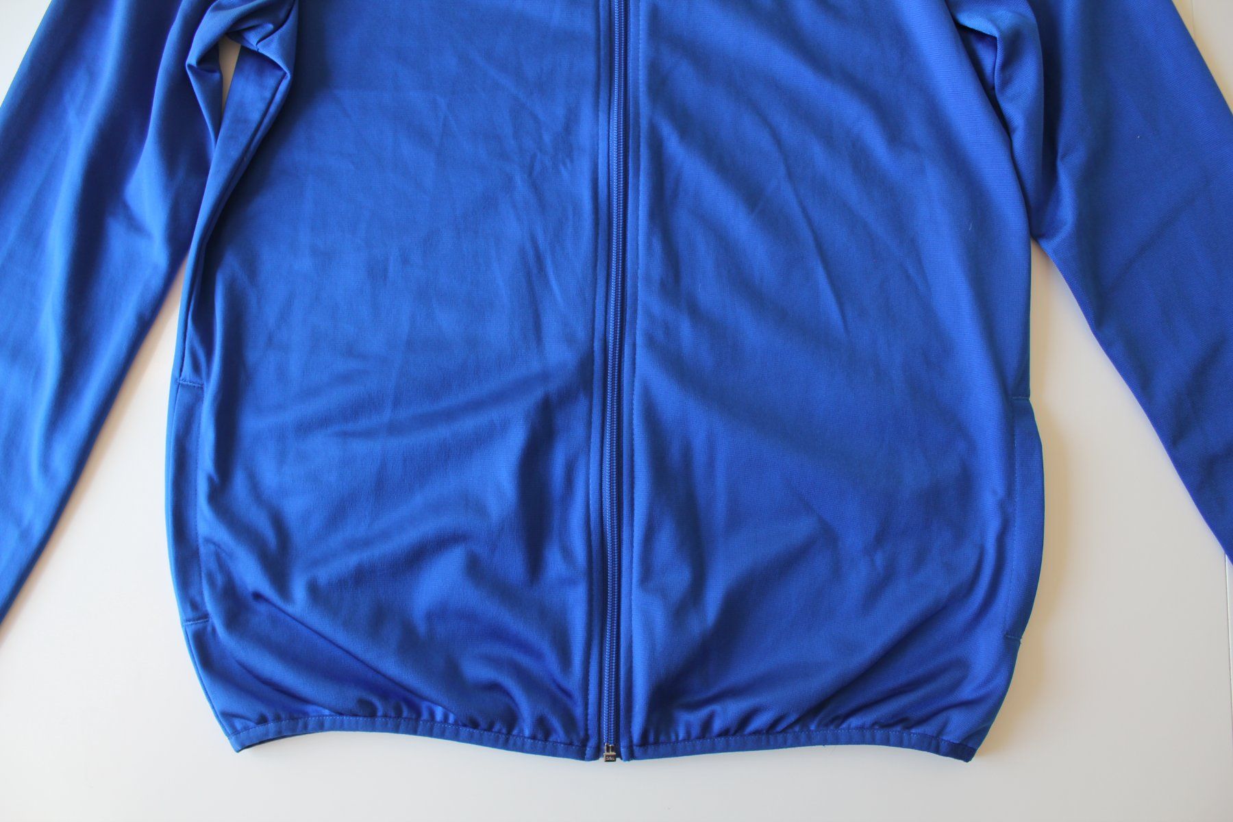 Adidas Giacche & Cappotti: Jaquette Adidas bleu t. 176 – Usato da Peseux venduto da Gilloss 2