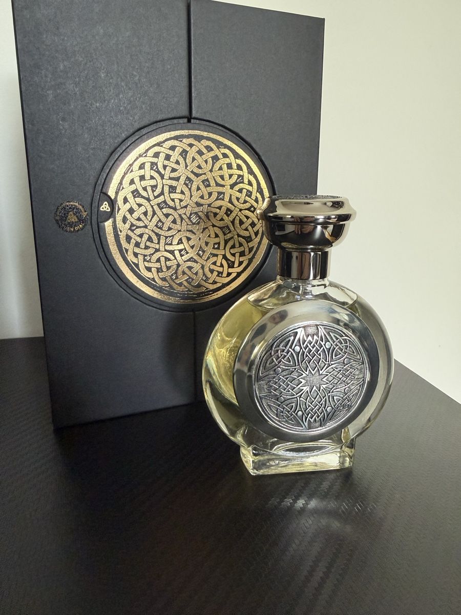 Parfum & Eau de Toilette: Glorious Boadicea the Victorious 100ml  – Neu (gemäss Beschreibung) aus Vésenaz von MirZak