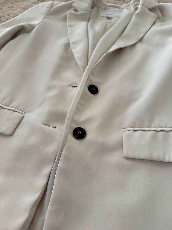 Giacche: Blazer Creme – Usato da Zwingen venduto da KatjaM 2