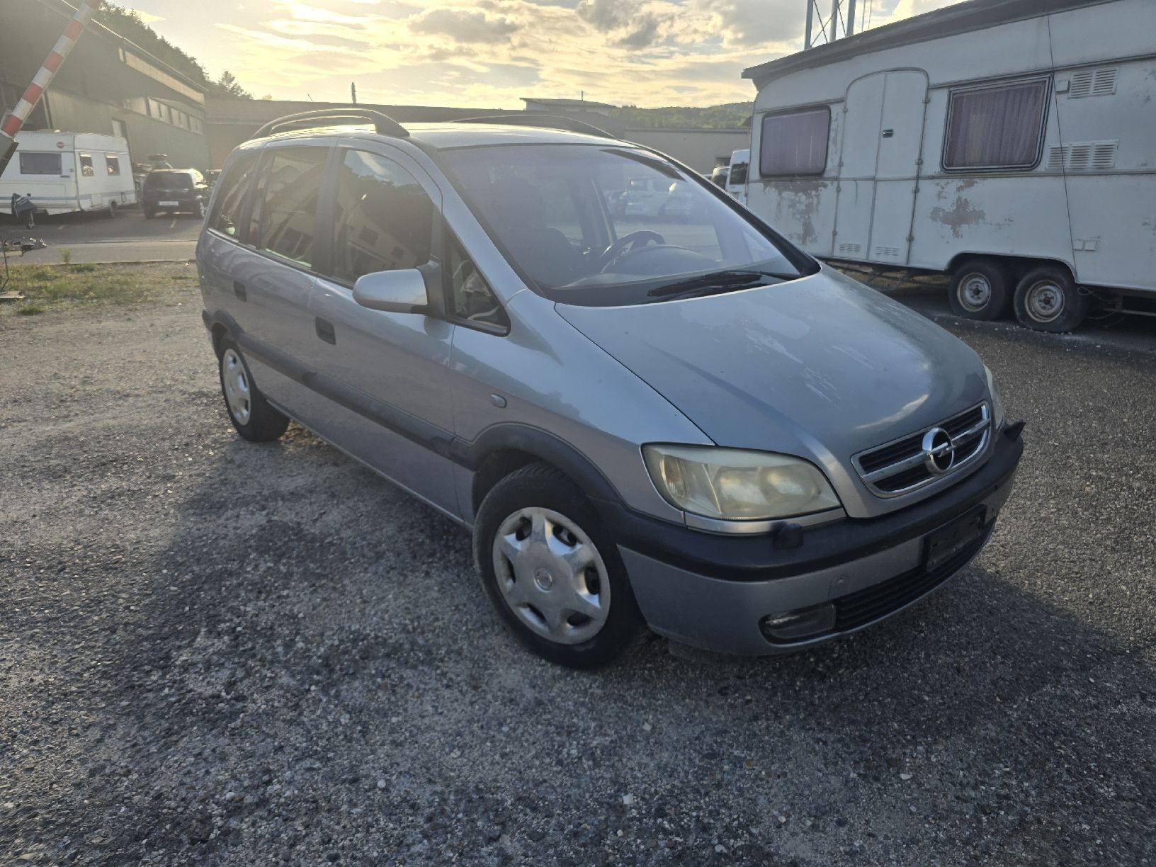 Opel Autos: opel zafira A22 – Gebraucht aus Thayngen von Central5 1