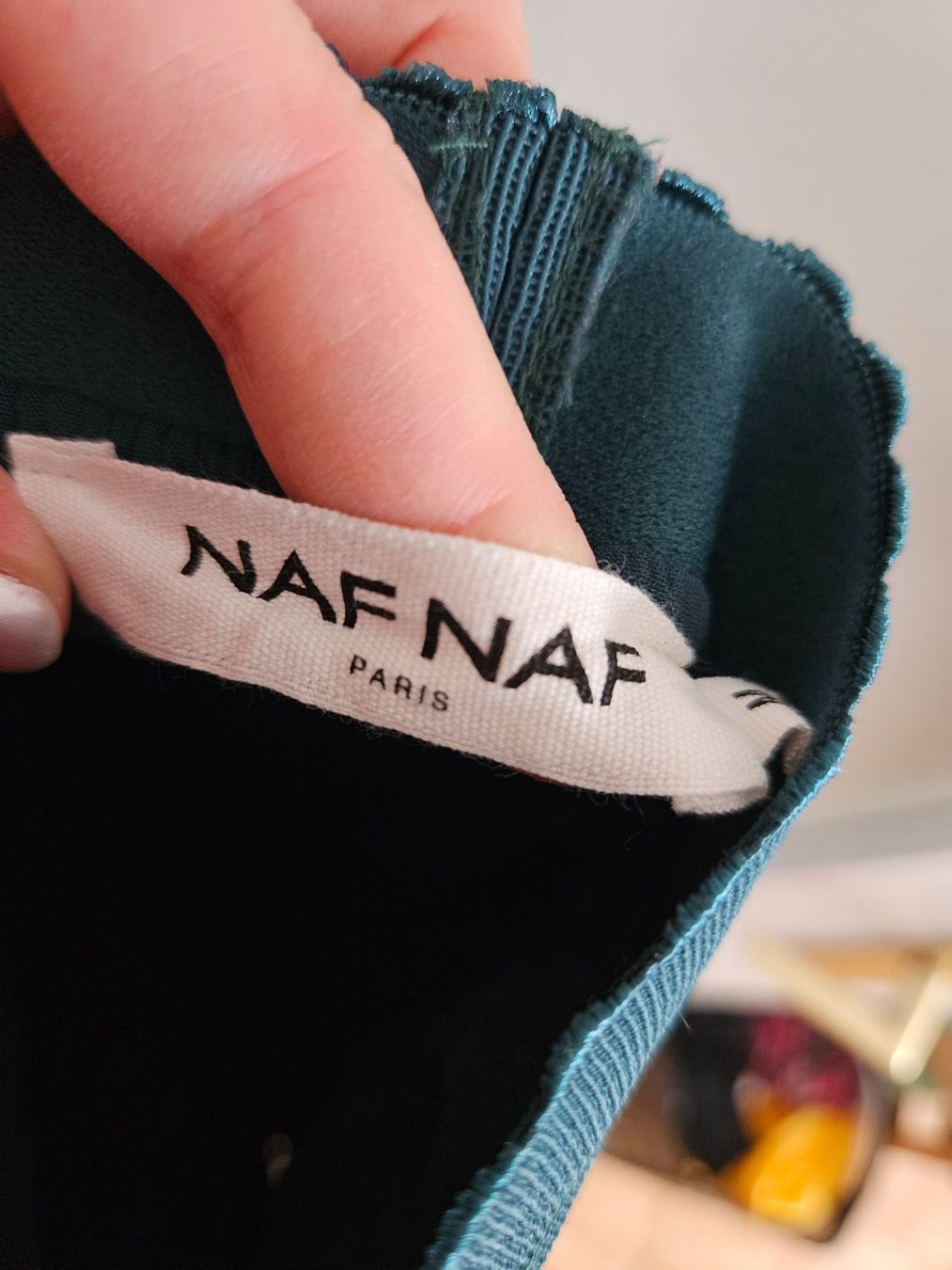 Nafnaf Gonne: Naf Naf emerald mini skirt – Nuovo (secondo la descrizione) da Genève venduto da ele_b7wq 1