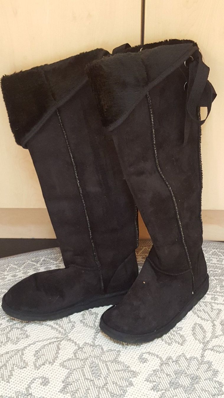 Damenschuhe: Boots Stiefel braun Overknee neuwertig – Neu (gemäss Beschreibung) aus Hittnau von Gamoe 1
