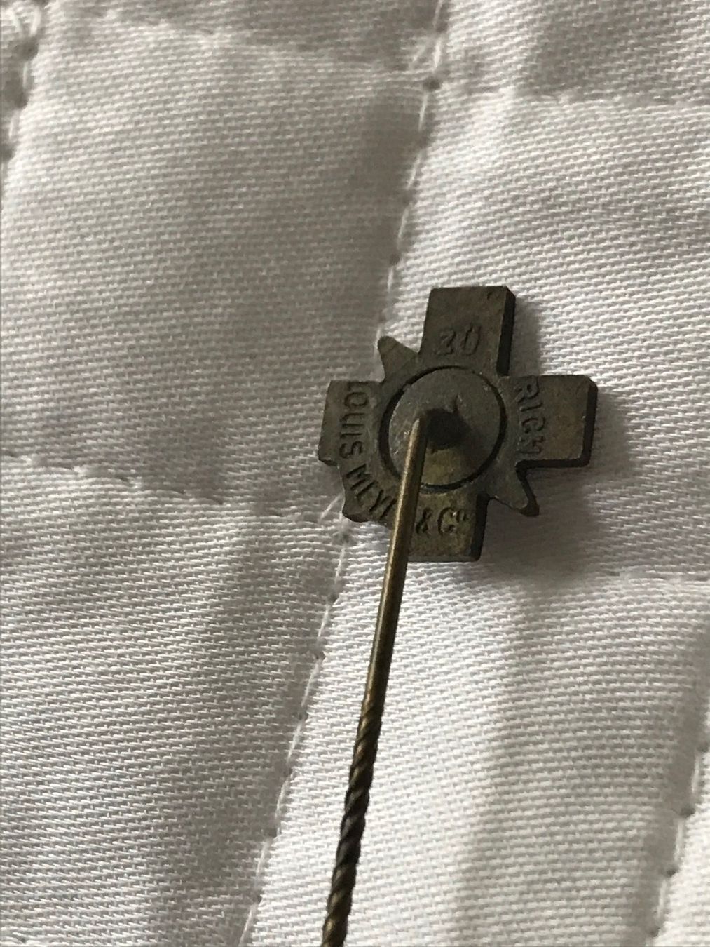 Placchette & Badge: Alte Anstecknadel Aviatik – Usato da Zürich venduto da engebrunau 2