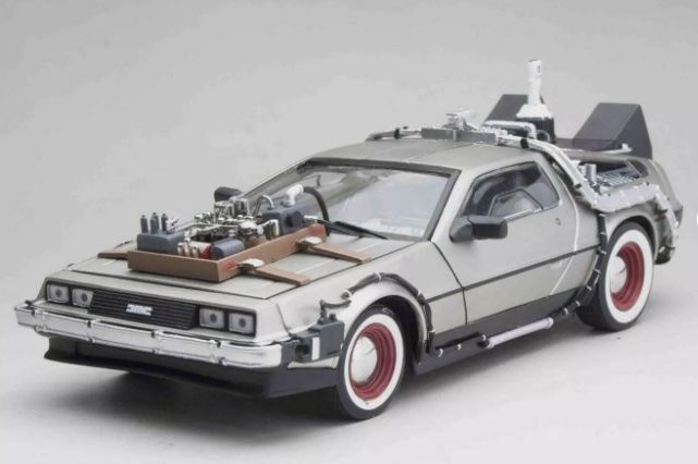 Delorean Modellini d'auto: DeLorean Time Machine 1:18 Sun Star – Usato da Luzern venduto da aa43modelcars-Luzern 1