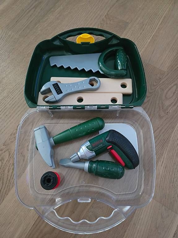 Werkbänke: Bosch Work-Station – Gebraucht aus Kirchberg BE von ggu_yyx5 2
