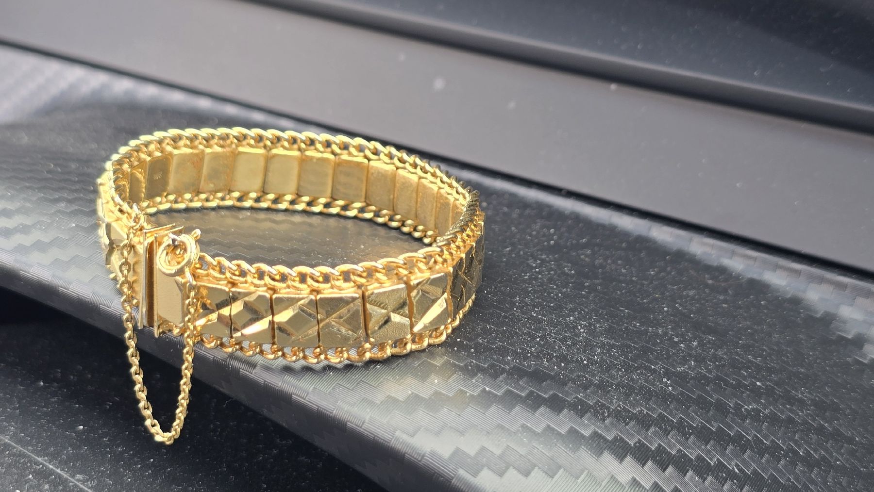 Bracciali & Braccialetti: magnifique bracelet dorée vintage – Usato da Cressier NE venduto da Oldwatch94 4