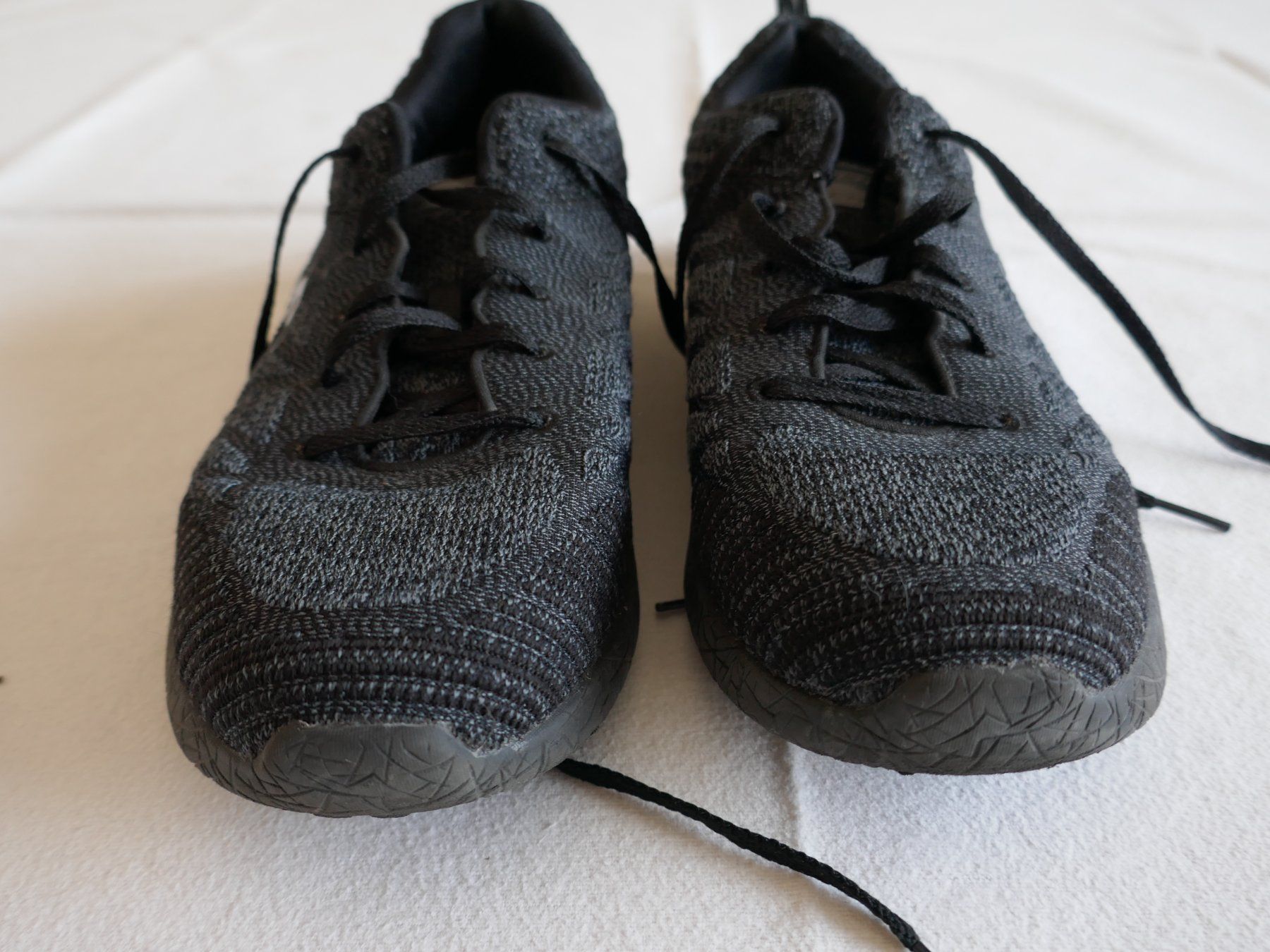 Skechers Herrenschuhe: SKECHERS in dunkelgrau/schwarz – Gebraucht aus Volketswil von Cobra22 1