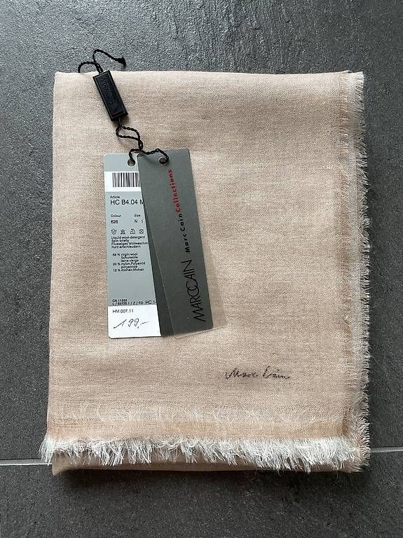 Foulards, Tücher & Schals: Marc Cain Feiner Schal – Neu und originalverpackt aus Meisterschwanden von xX3000Xx