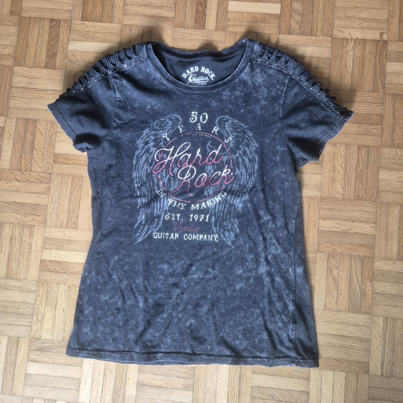 Hard Rock Cafe T-shirt: Hard Rock Cafe 50th Anniversary Tshirt Gr. M – Usato da Luzern venduto da nnamfuak