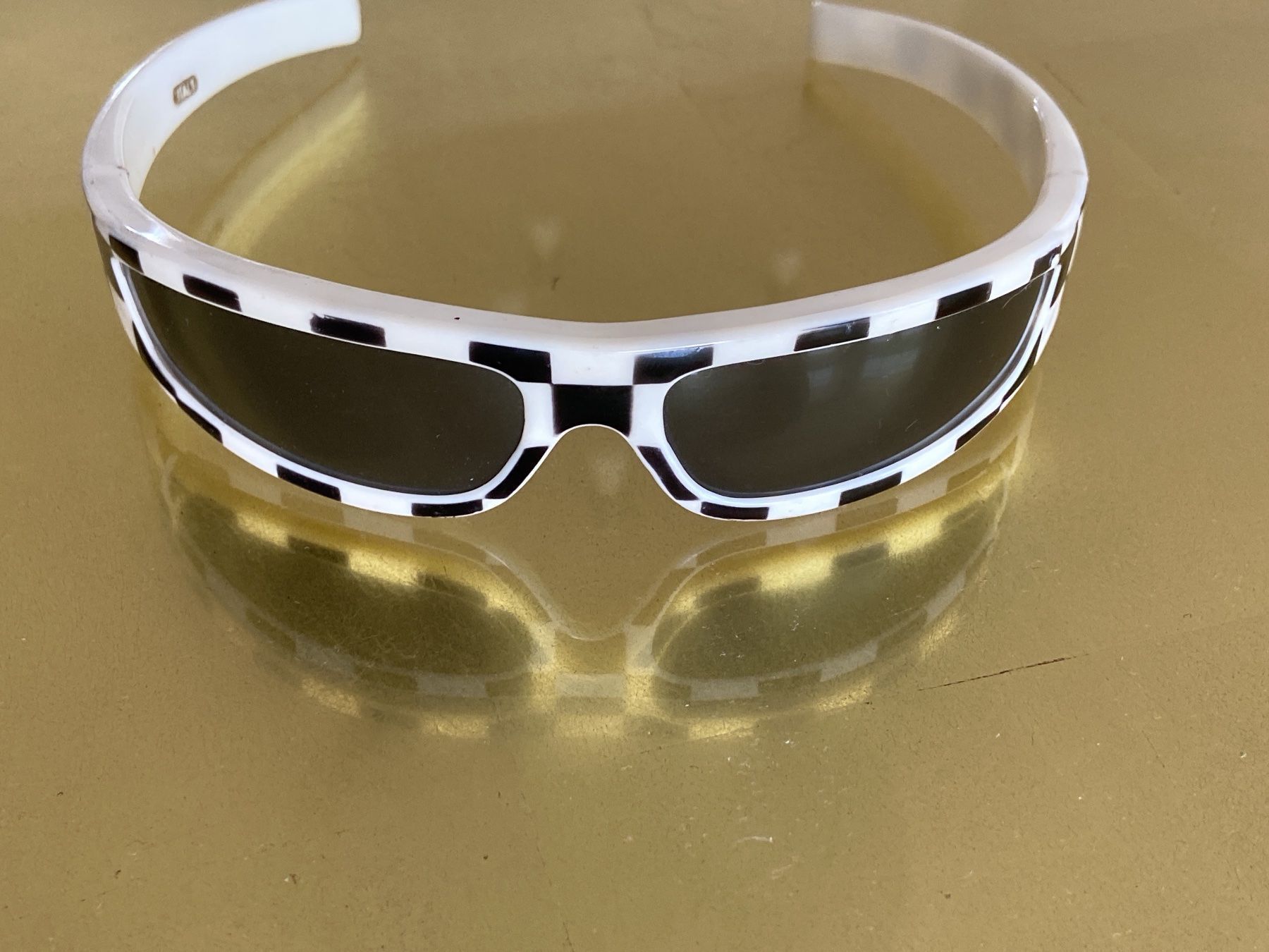Brillen & Gläser: Sonnenbrillen Vintage 70er Schachmuster – Gebraucht aus Winterthur von ArT-78