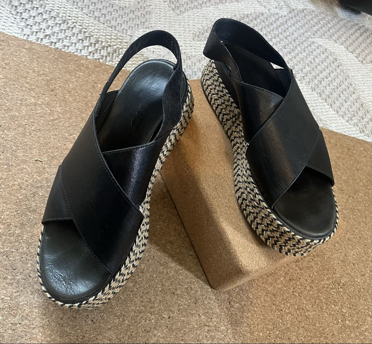 Damenschuhe: Plateau Sandalen Leder/Textil schwarz Gr. 36 eher 38 – Gebraucht aus Zuchwil von MLV92 2