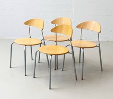 Stapelbare Atelier Stühle in einem runden Design von Bemefa